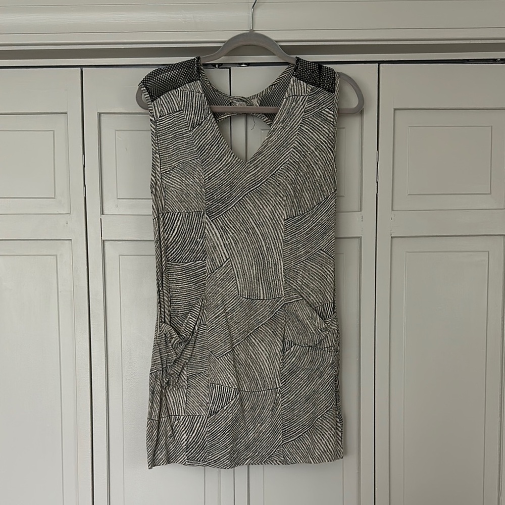 Black and White Patterned Sleeveless Top